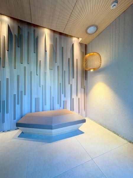 バースシティ・ザ・マーク鷺沼のエントランス|ラグジュアリーなエントランス