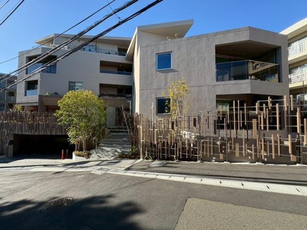 バースシティ・ザ・マーク鷺沼の外観|デザイナーズマンションです。