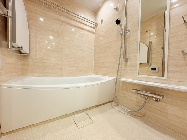 ドレッセWISEたまプラーザB棟の浴室