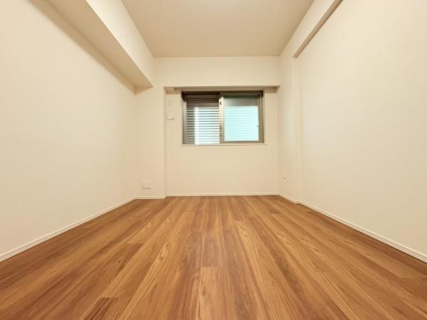 ドレッセWISEたまプラーザB棟の洋室