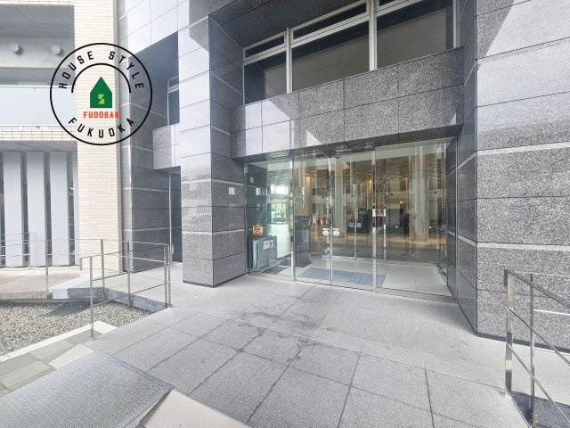 アイランドタワースカイクラブC棟　5階のエントランス|清潔なエントランスです