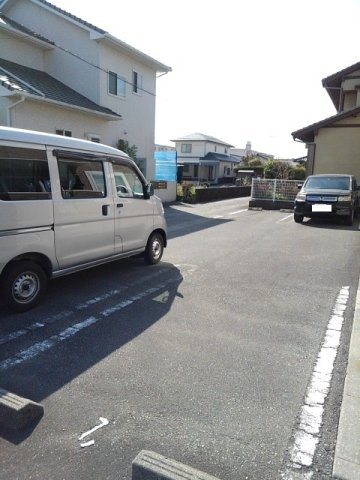 ベルマリンの駐車場