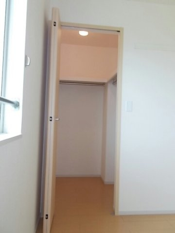 エルフィン　三番館の収納