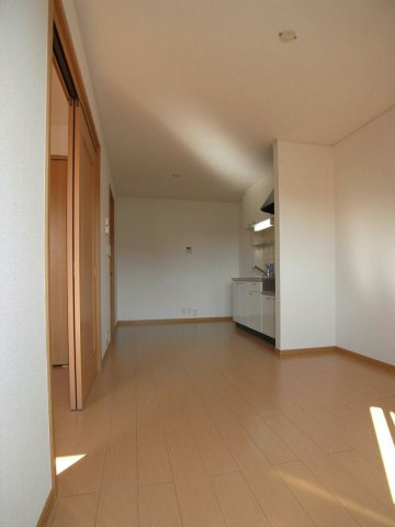 ムーンヴェルジュＤの居間・リビング