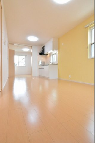 ＶＥＮＥＺＩＡ　ＲＯＳＡの内装