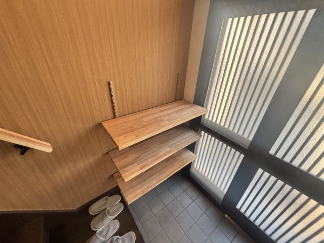 大石北町貸家の収納