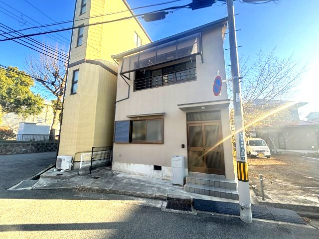 大石北町貸家の外観