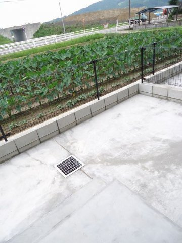 ハッピーメゾン　Ⅲの庭|簡単な家庭菜園も楽しめるお庭です