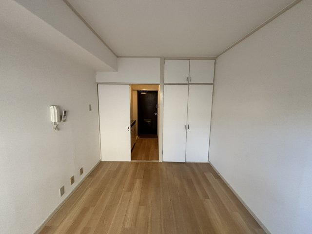 ル・パレ本山中の居間・リビング