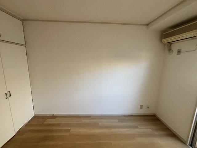 ル・パレ本山中の居間・リビング