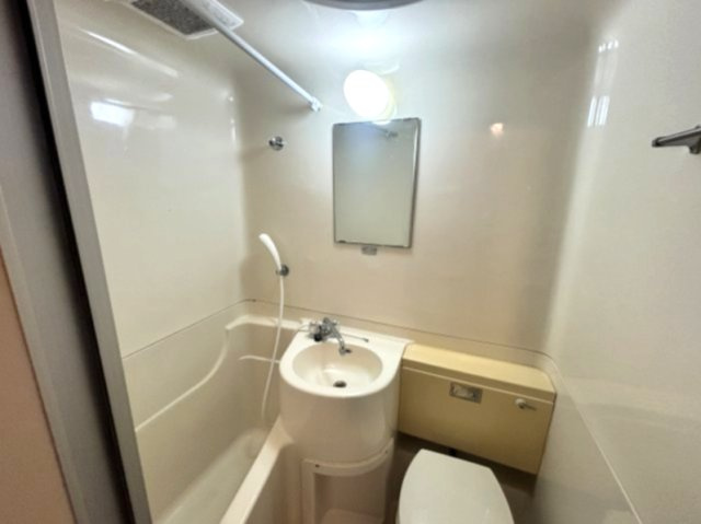 ル・パレ本山中の洗面所