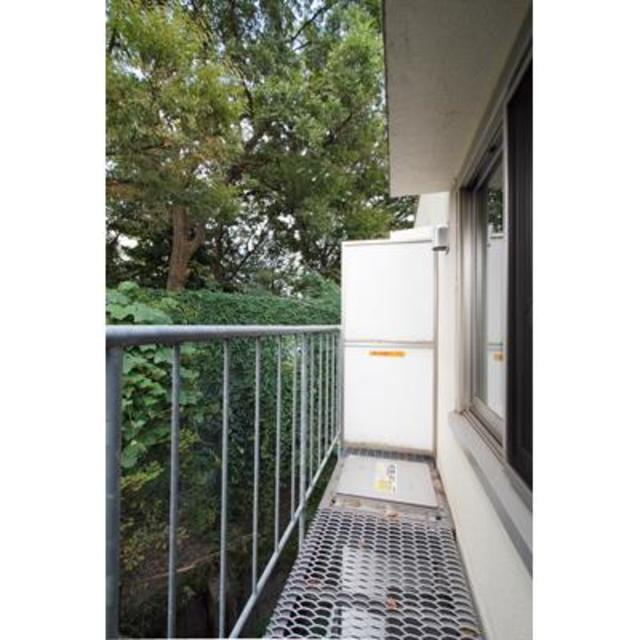 同間取りの参考写真です。（室外機置き場）