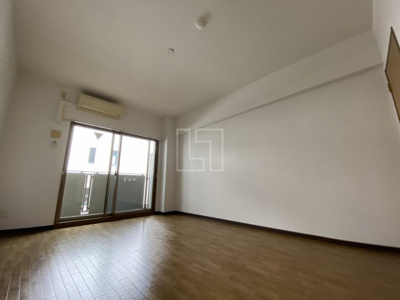 【洋室】 |  パークハイムうつぼ  | パークハイムうつぼ　洋室