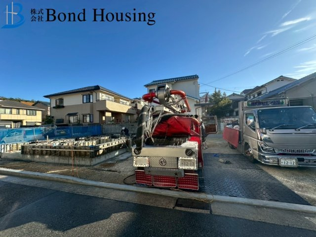 お車並列3台可・WIC等収納豊富　北舞子1丁目　限定1棟の前面道路含む現地写真