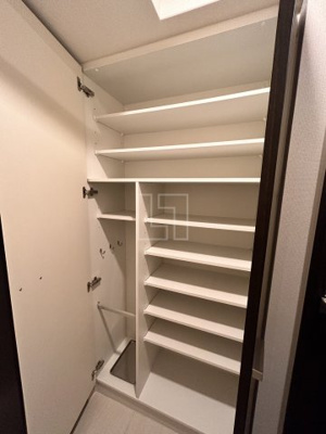 【収納】 | コンフォリア北浜 | コンフォリア北浜　下駄箱