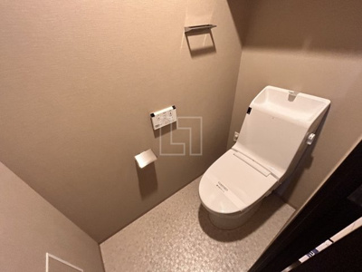 【トイレ】 | コンフォリア北浜 | コンフォリア北浜　温水洗浄便座