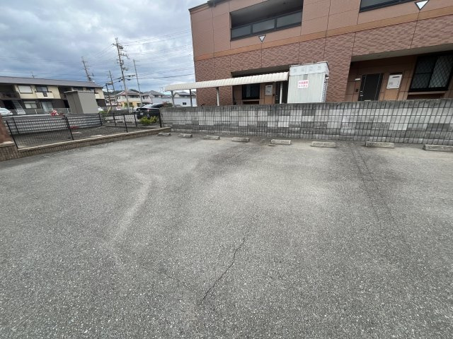 グランチェスタ・ノースの駐車場
