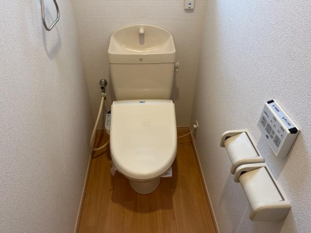 ヴィアレジデンスⅡのトイレ|シャワー付トイレ