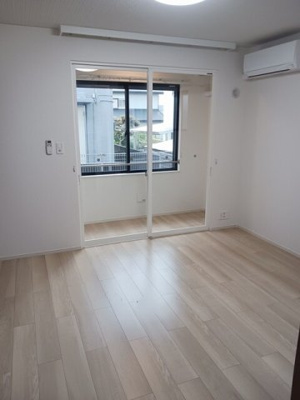 【居間・リビング】 | レジデンスさくら | 居間です