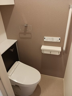 【トイレ】 | レジデンスさくら | ゆったりとした空間のトイレです