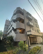 レーベンハイム西新井参番館の外観