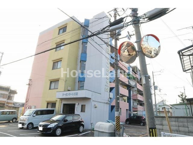 リーゼンラート三葛の外観