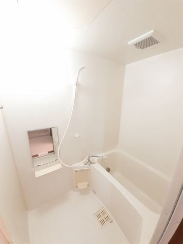 エヴァーグリーン　Ａの浴室