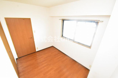 【洋室】 | カーサフィオーレ壱番館