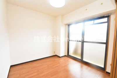 【洋室】 | カーサフィオーレ壱番館