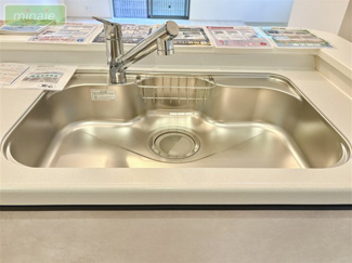 【収納】 | 小学校9分　WIC×2　長期優良住宅　夏見台1　全2棟　1号棟 | 販売現地