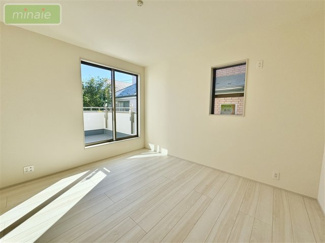 【洋室】 | 小学校9分　WIC　長期優良住宅　夏見台1　全2棟　2号棟