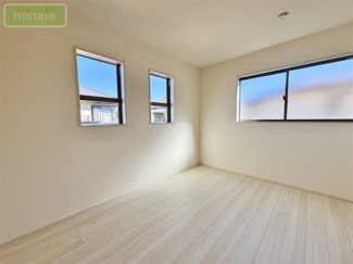 【洋室】 | 小学校9分　WIC　長期優良住宅　夏見台1　全2棟　2号棟
