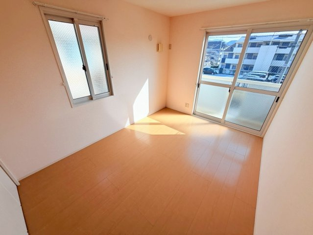 パークハイム向陽C棟の洋室