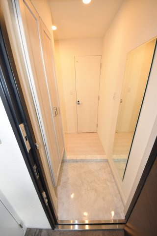 La Douceur九条の玄関