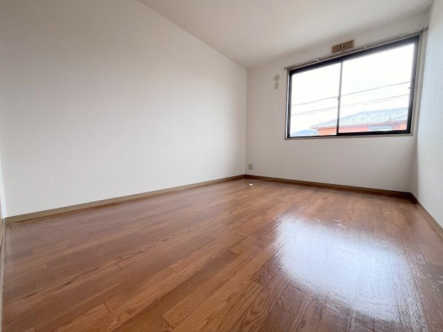 カーサアゼリアBの居間・リビング|リビングです