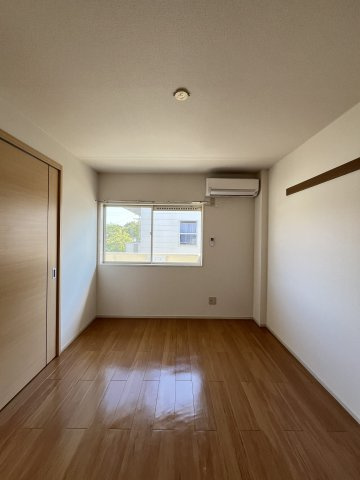 ニューシティ美保Ｂの洋室