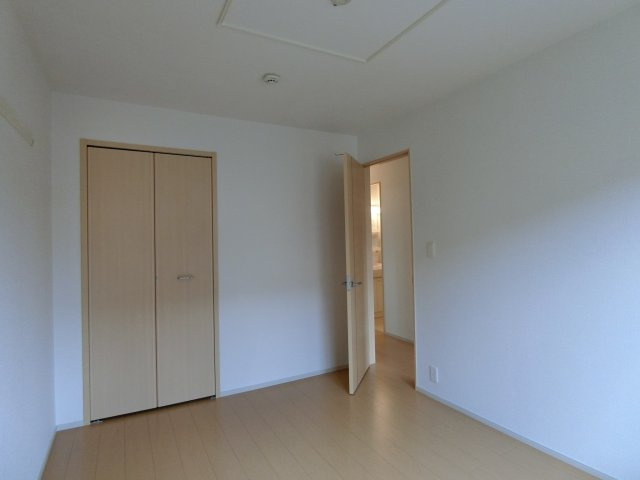 グレイスフル　レジデンスの洋室