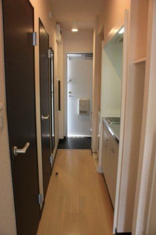 レオネクストラブバードの玄関