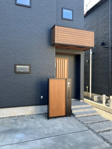 大字水子戸建のエントランス