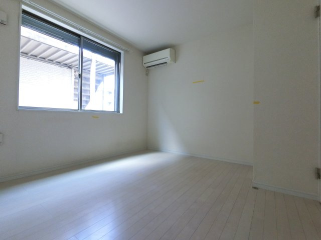 フォレストツインハウスⅡ A棟の居間・リビング