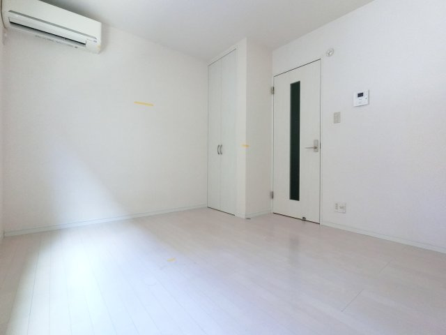 フォレストツインハウスⅡ A棟の居間・リビング