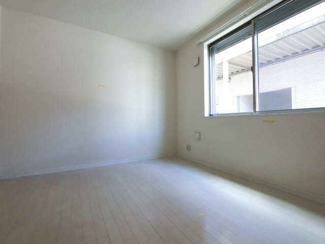 フォレストツインハウスⅡ A棟の居間・リビング