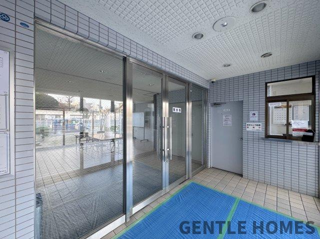 コスモテール吉塚のエントランス