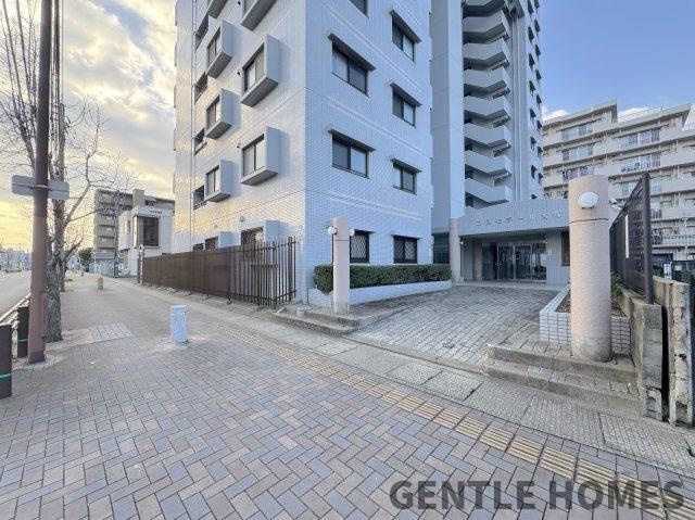 コスモテール吉塚の外観