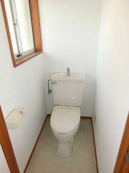 狛江市東和泉３丁目の賃貸マンションのトイレ