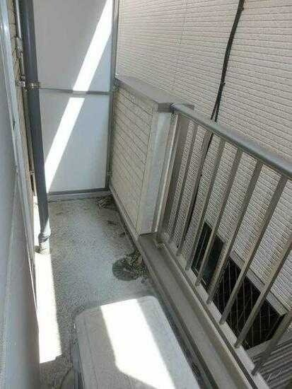 狛江市東和泉３丁目の賃貸マンションのバルコニー