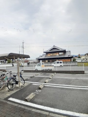 【駐車場】 | コニファーⅡ番館Ｂ | 駐車場完備です