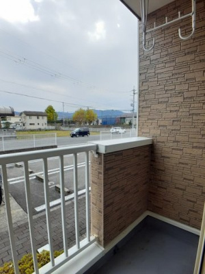 【バルコニー】 | コニファーⅡ番館Ｂ | 落ち着いた時間を過ごせるバルコニーです