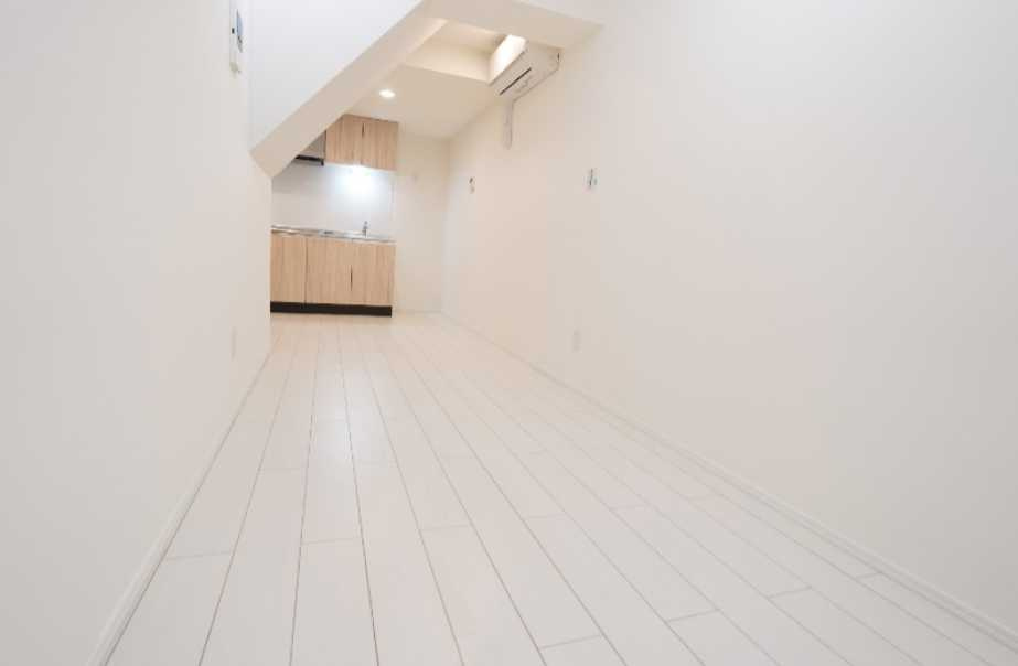 プレジール三軒茶屋　築浅　メゾネット　礼金０　の内装