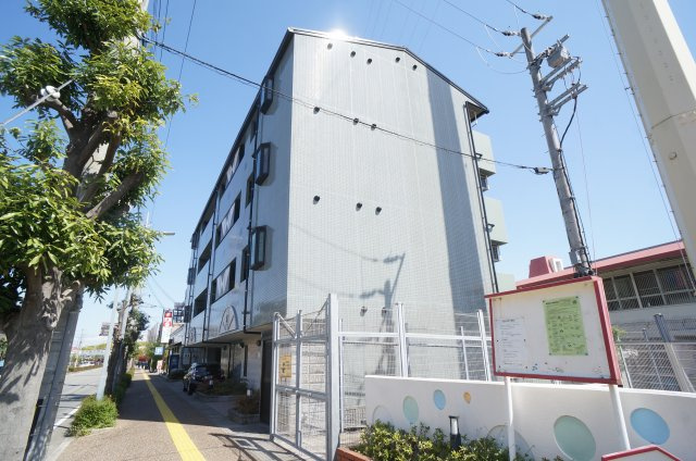 メルヴェイユドミールの外観